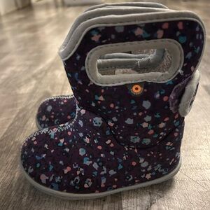 Baby bogs infant size 5